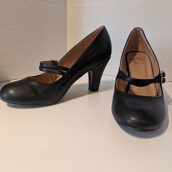Journee Collection Black Mary Jane Heels Sz.8 "WINDY" - Picture 3 of 13